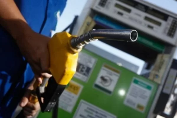 Foto-bomba-de-combustivel-2-600x400